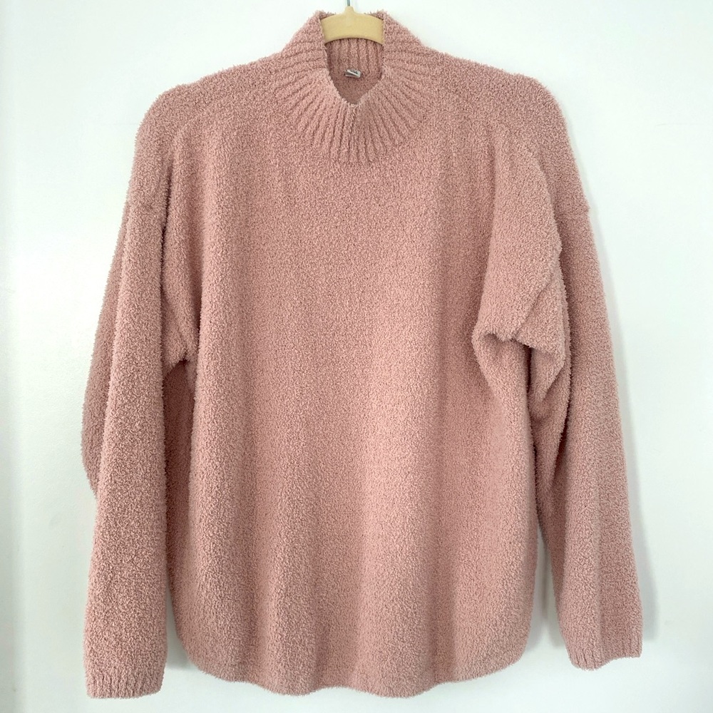 Extra soft Uniqlo mock neck sweater